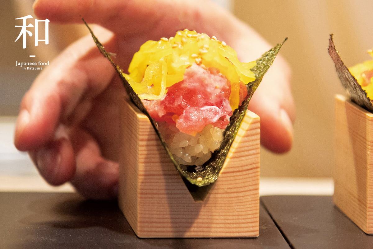 近海ものの鮨ブッフェと名物の勝浦タンタンメンは必食