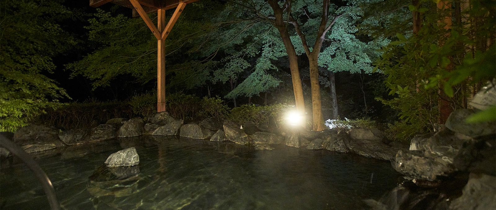露天風呂　夜景